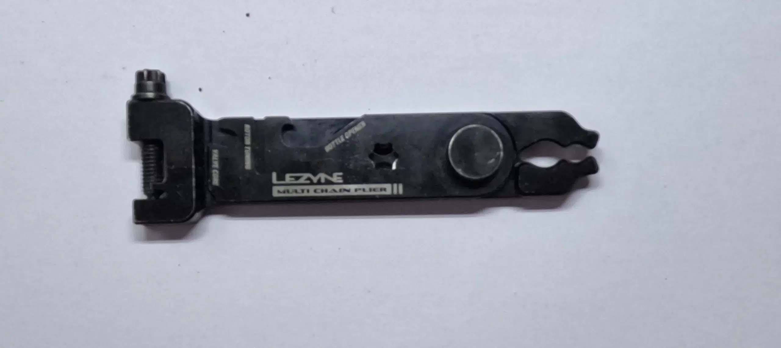 5 Tools Every New Cycle Commuter will Regret Not Carrying 8 Chain repair tool