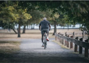 Main riding bike in park